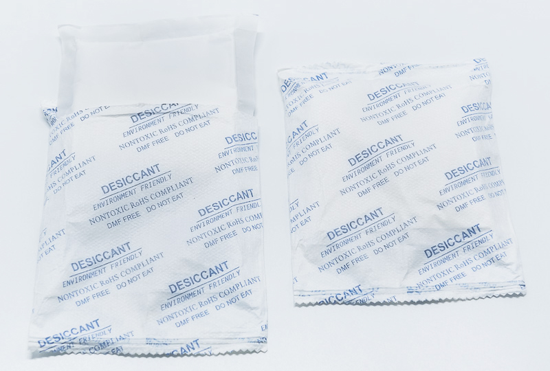What are the advantages of calcium chloride desiccant?
